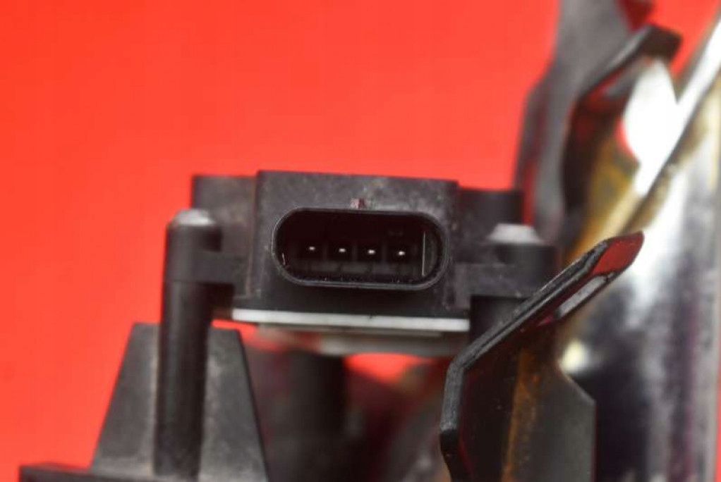 фото №8, Решітка бампера права жалюзі 1058007-00-i tesla model s lift 16-21