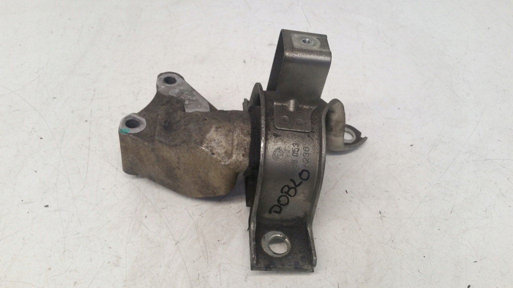 фото №1, Кронштейн двигателя 090a236 fiat doblo ii