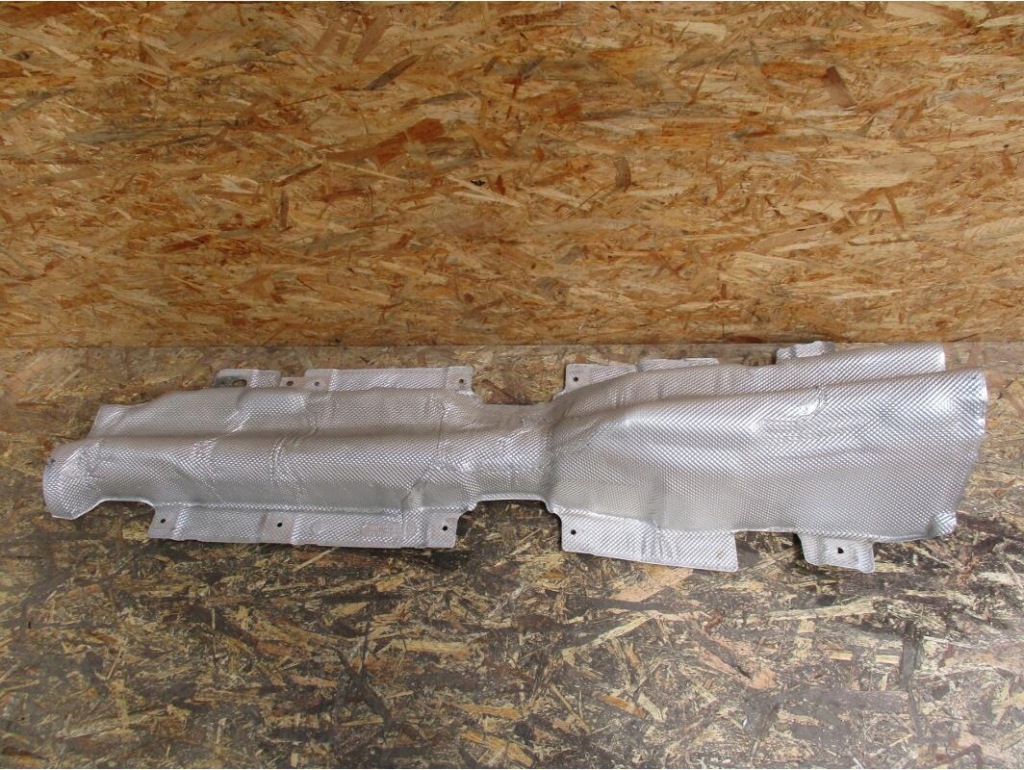 фото №1, Mercedes gla w156 x156 защита лист тепловая