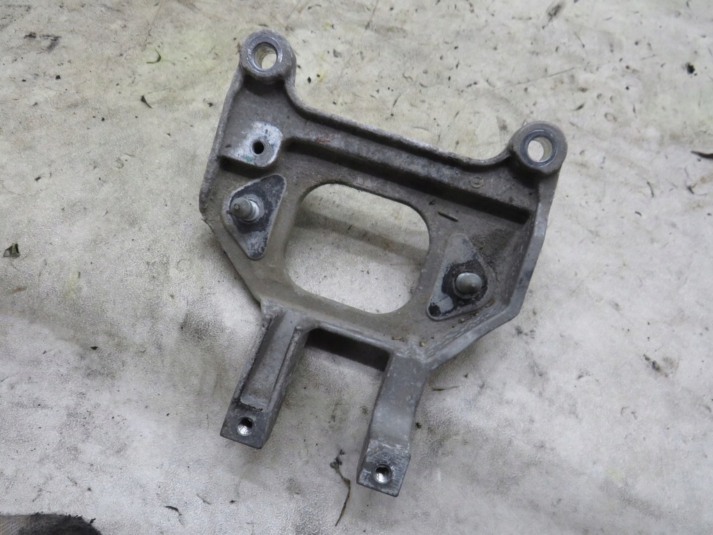 фото №1, Кронштейн коробки note e12 1.5 dci