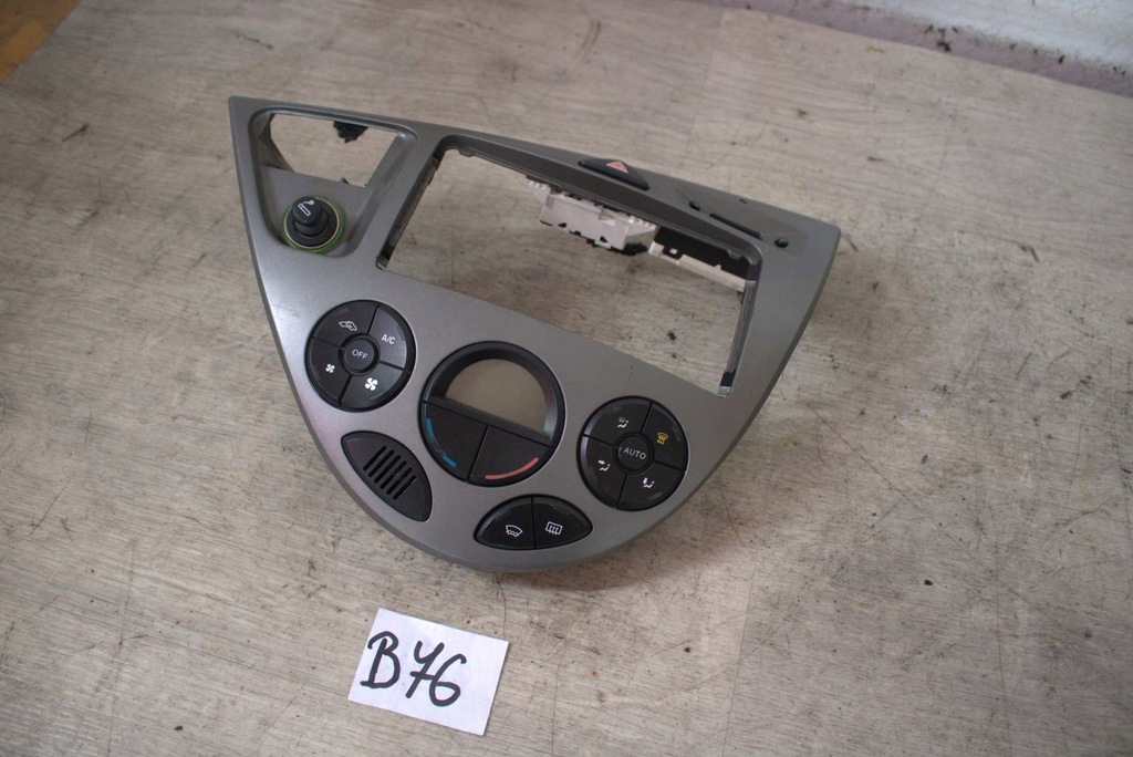 фото №1, Панель управление вентиляция кондиционера рамка радио ford focus i hb