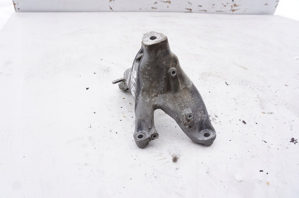 фото №1, Кронштейн 8k0199308al audi a4 b8 1.8 tfsi