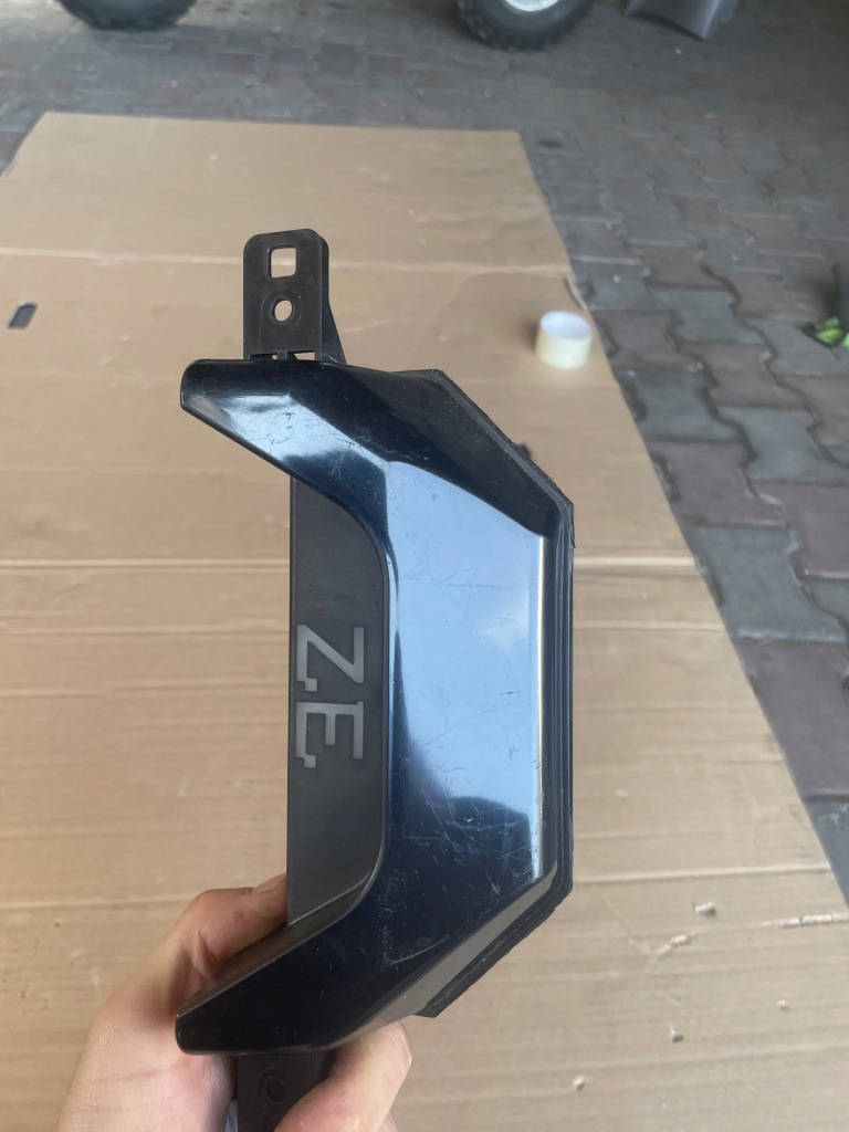 фото №3, Лампа зарядки аккумулятора renault zoe 266804179r