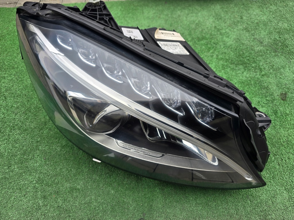 фото №1, Mercedes c-klasa w205 full led лампа передняя