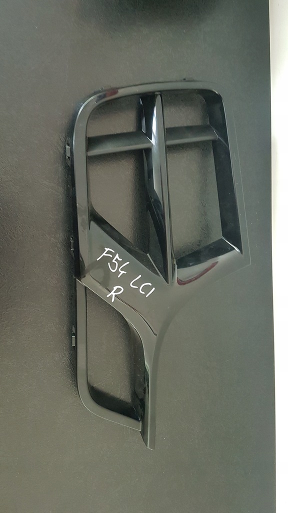 фото №1, Mini clubman f54 lift рамка решётка бампера правая