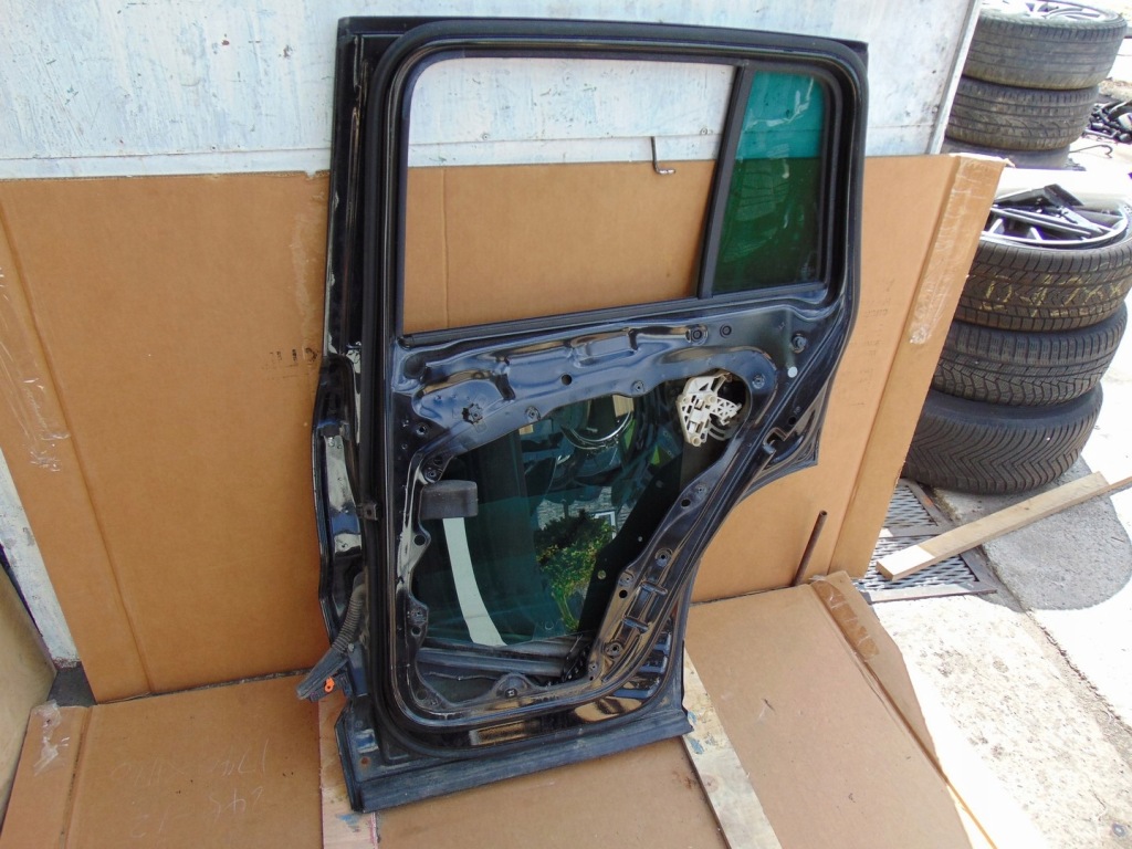 фото №16, Двері правий задня vw tiguan 1 r-line lc9x