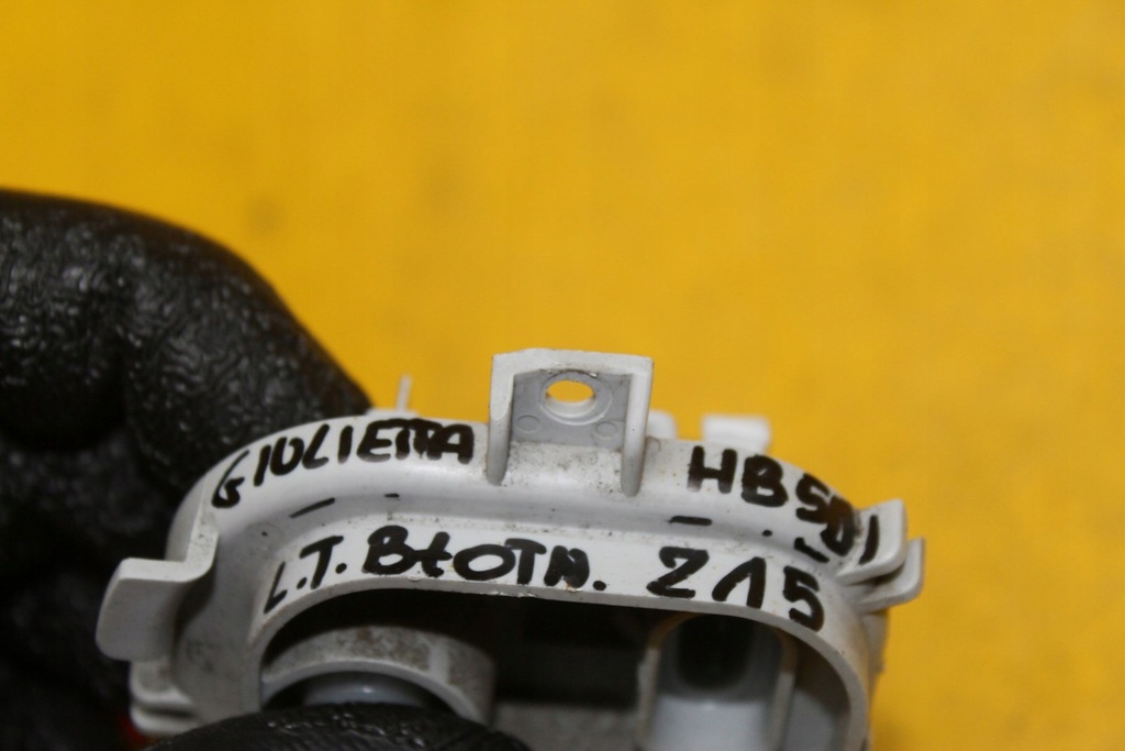 фото №7, Вкладыш лампы левый задняя w крыло giulietta 20420951