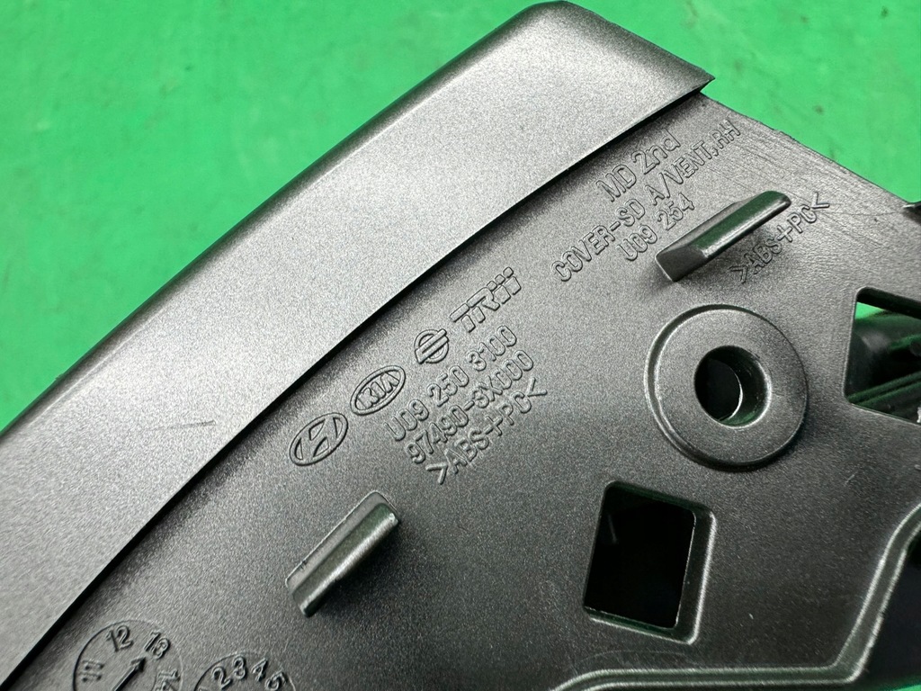 фото №9, Решітка обдув панелі приладової панелі права 97490-3x000 hyundai elantra v 10-16