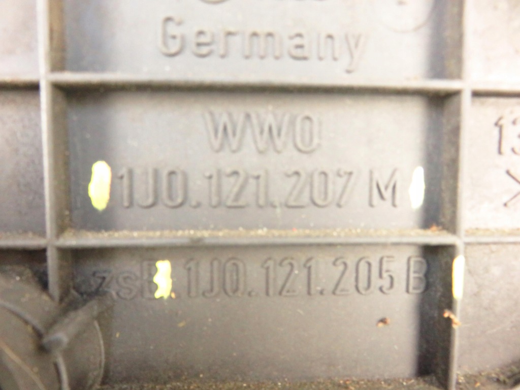 Вентилятор радиатора audi a3 8l1 1.6 8v 102 - bfq 1j0121207m 1j0121205b Оригинал