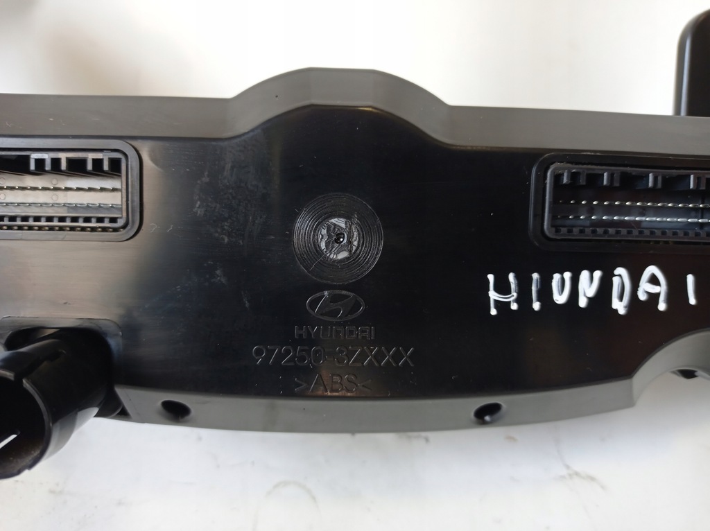 фото №11, Панель кондиционера hyundai i40 97250-3z900
