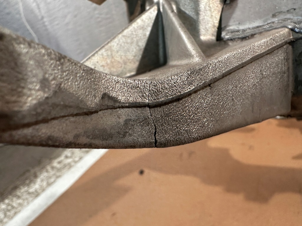 фото №15, Chevrolet camaro 16- подрамник подрамник подрамник перед