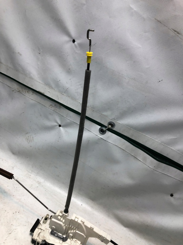 фото №6, Mercedes sprinter 907 910 замок дверь правый перед