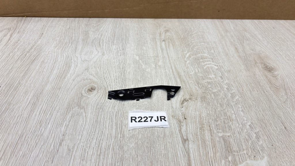 Купити Mercedes b-klasa w247 напрямна бампера правий перед крила кронштейн r227jr