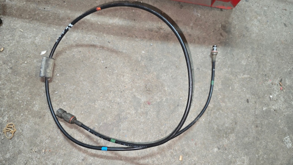 Купити Actros mp4 arocs шланг підйому відкидання кабіни 9605535582