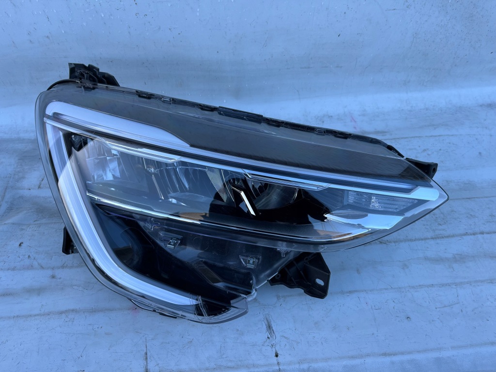 фото №1, Renault arkana 19- лампа full led правая передняя перед оригинал europa