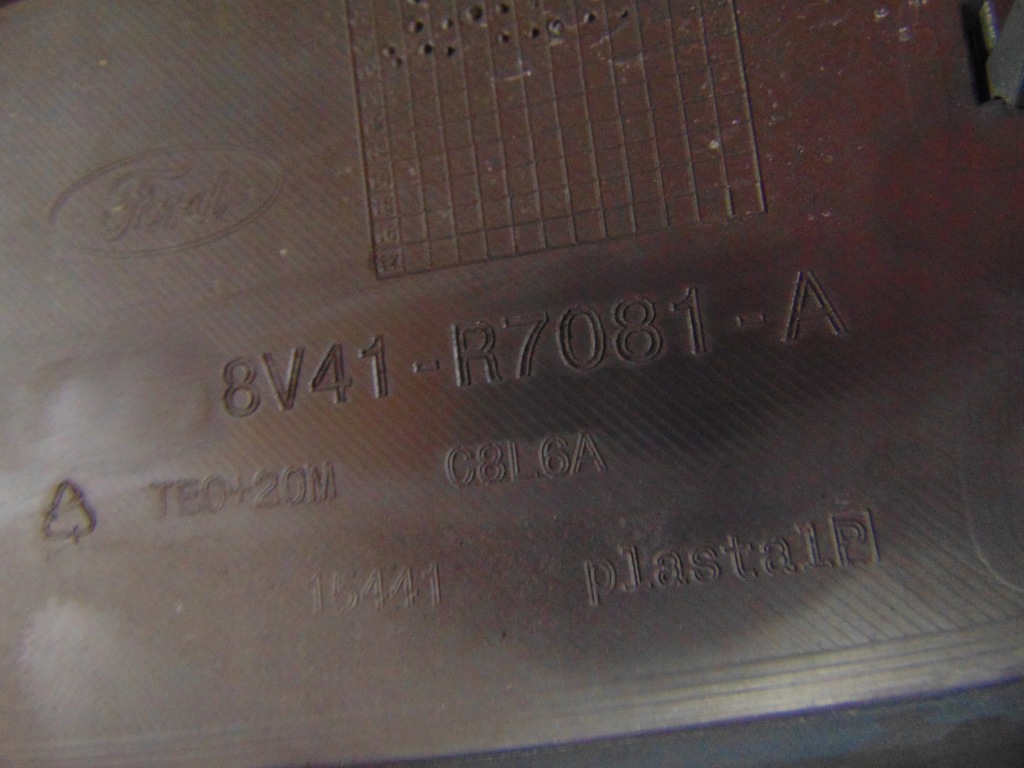 Ford kuga mk1 рестайлинг  решётка радиатора решётка  накладка верхний поперечина в Украине