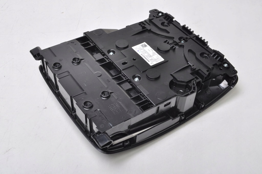 фото №10, Mercedes w177 освітлення лампа кабіни салону a0009002319