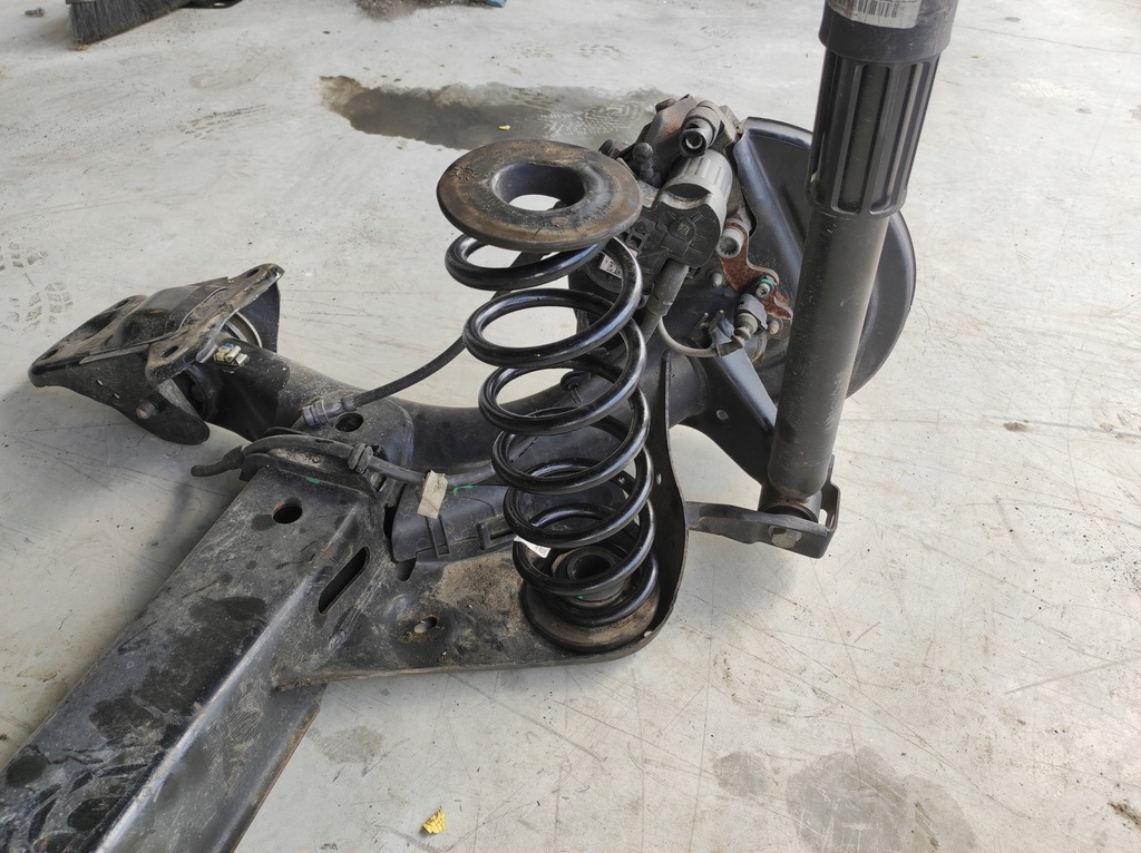 фото №3, Oś ось балка подвеска задняя vw t-roc troc lift