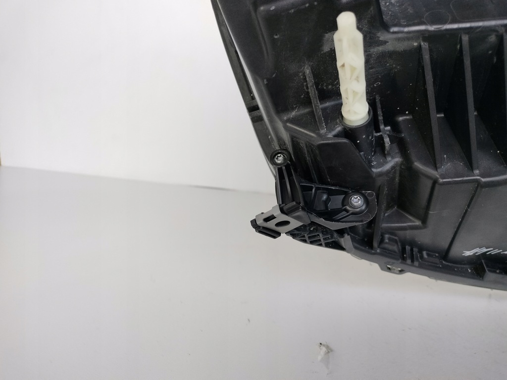 фото №8, Лампа ліва фара dacia duster ii lift full led