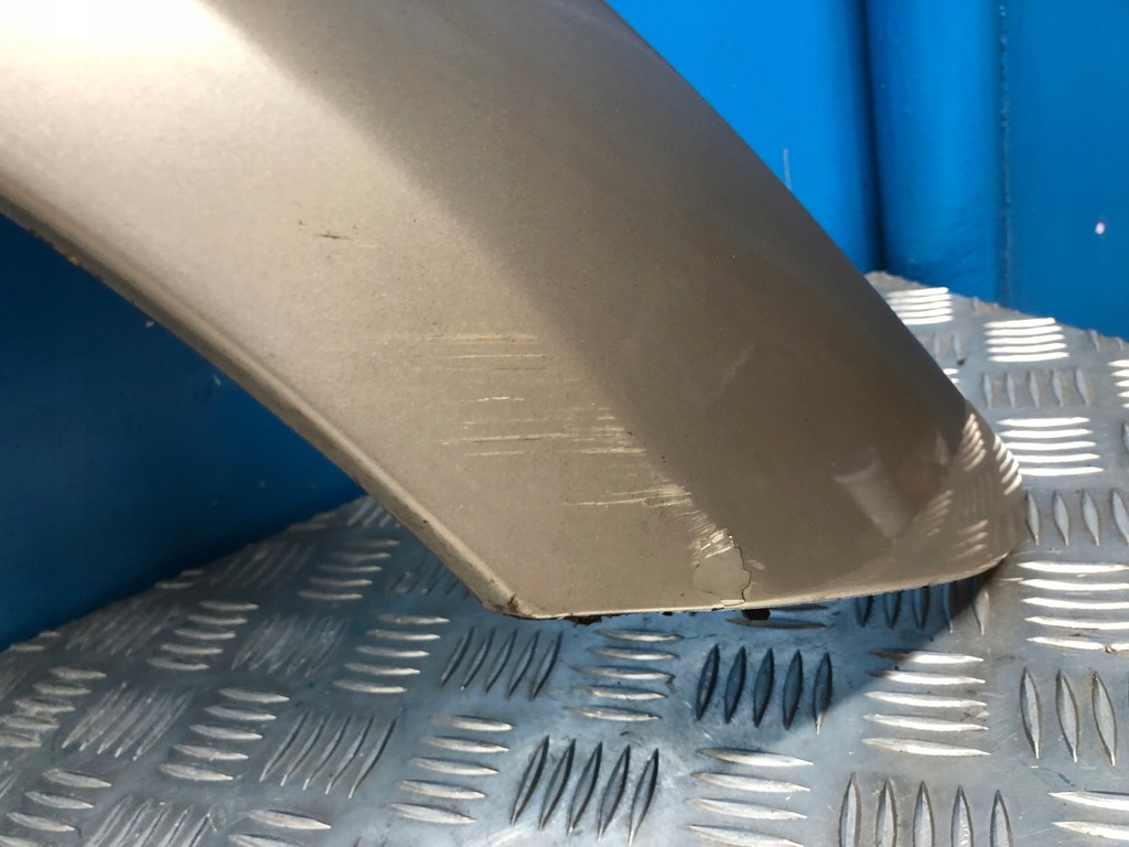 фото №9, Mercedes w251 05- крыло правый перед передний 693