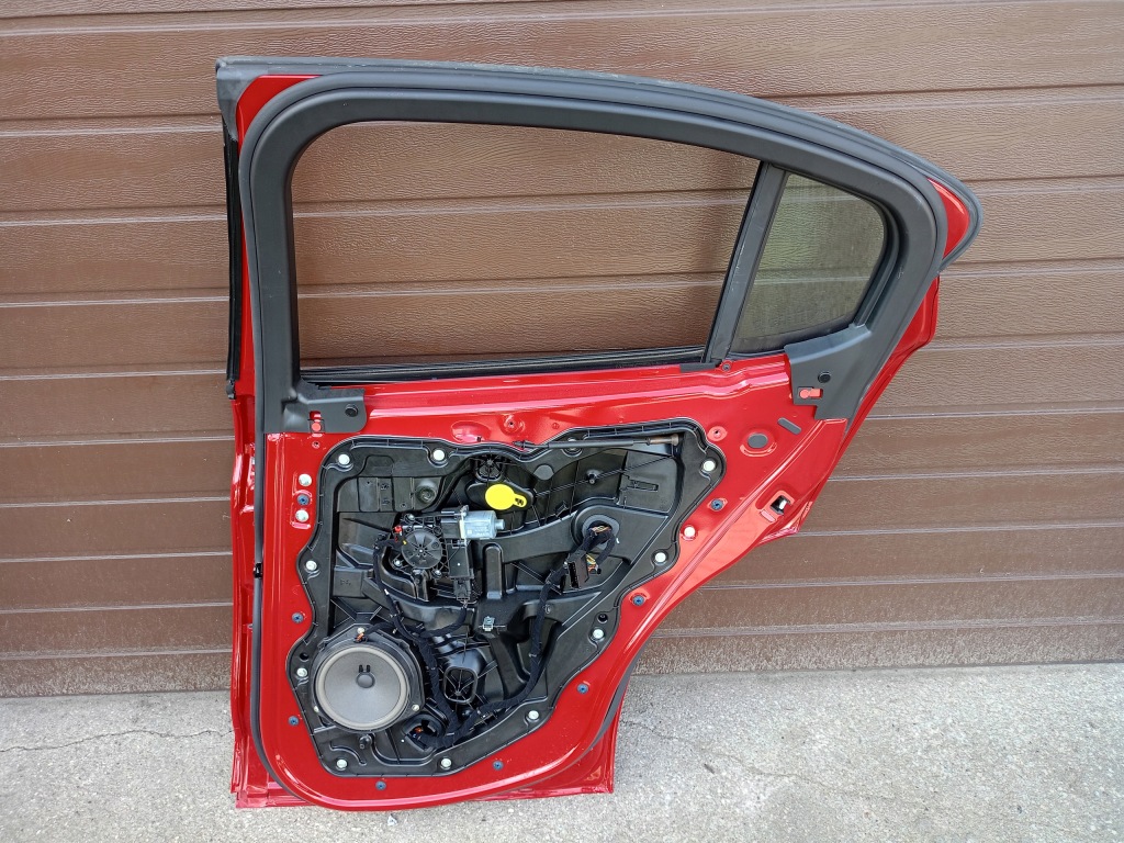 фото №2, Двері задні праве alfa romeo stelvio