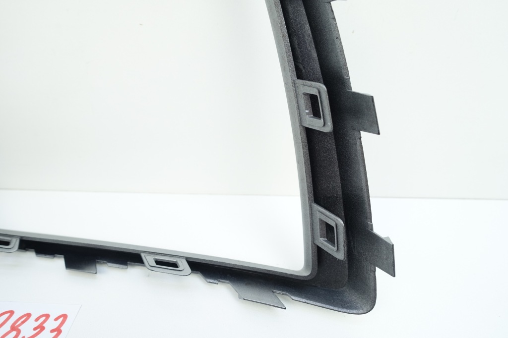 Решётка бампера правый перед audi q3 83a s-line 2018- 83a853054 Доставка