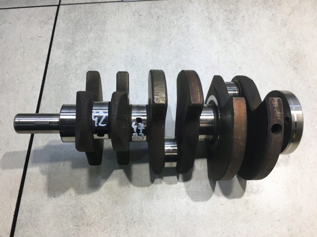 Купити Wał колінчастий fabia 1 1.2 12v bme 03d