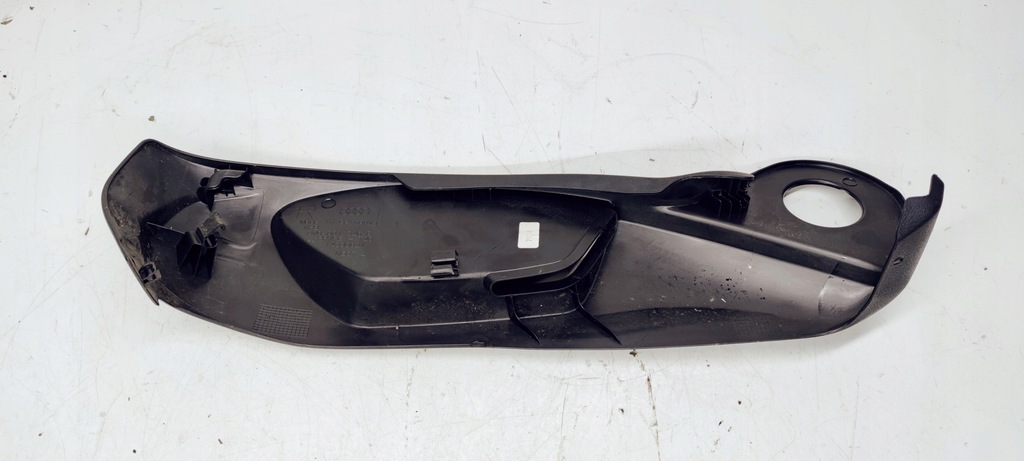 фото №5, Защита заглушка сиденье правая audi a3 8v 8v0881326c