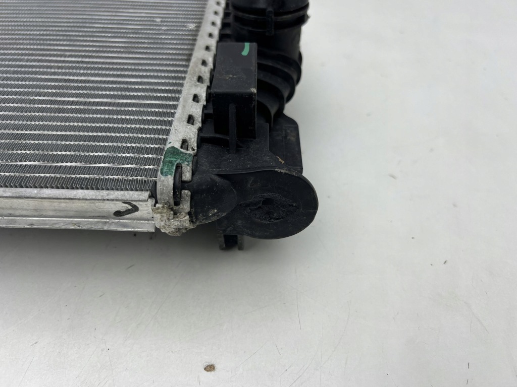 Land rover evoque 2 l551 радіатор води оригінал 2018- Недорого