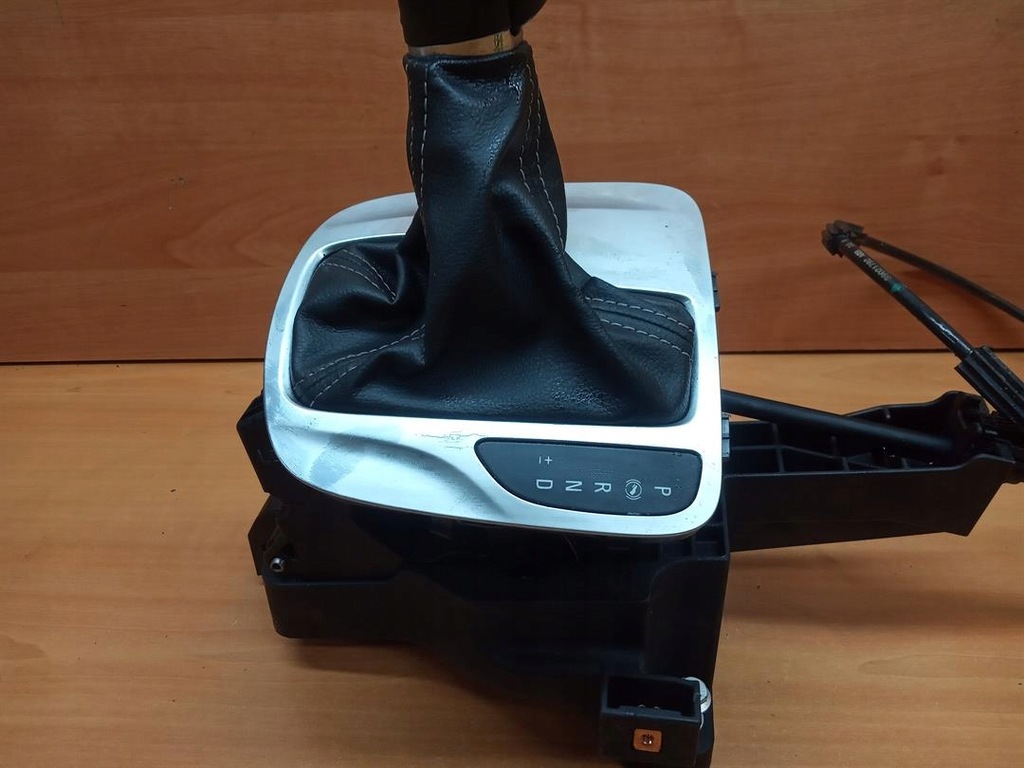 фото №6, Домкрат переключения передач автоматическая коробка передач astra k v 13381368