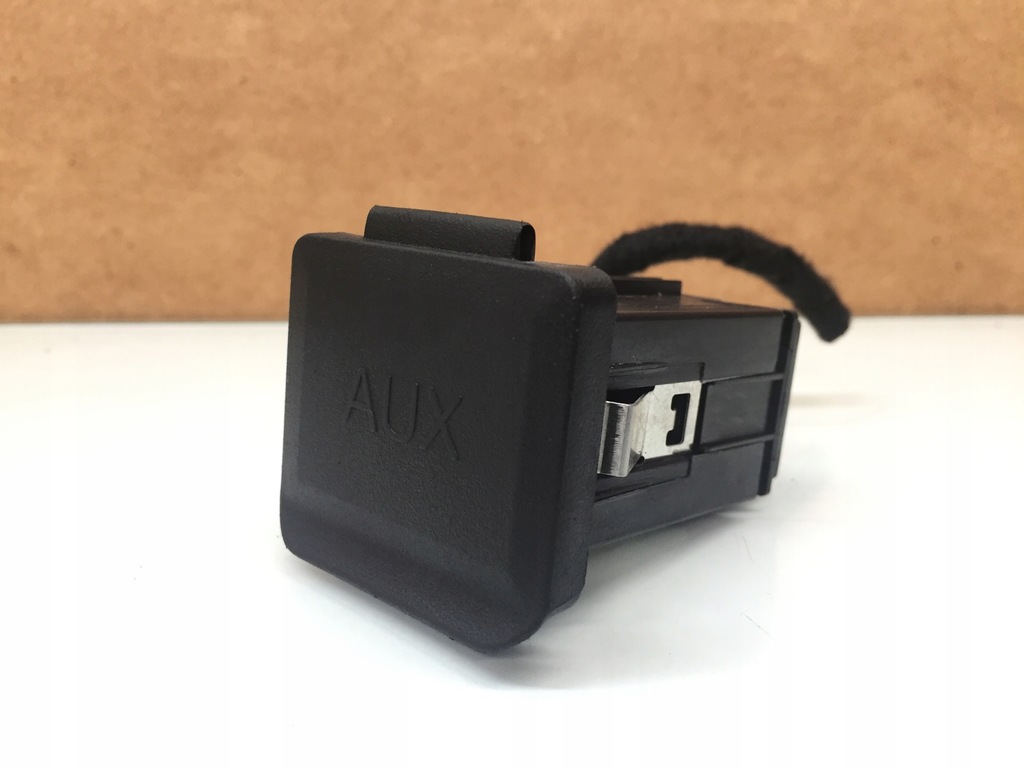 фото №1, Meriva b ii разъём aux 13339485