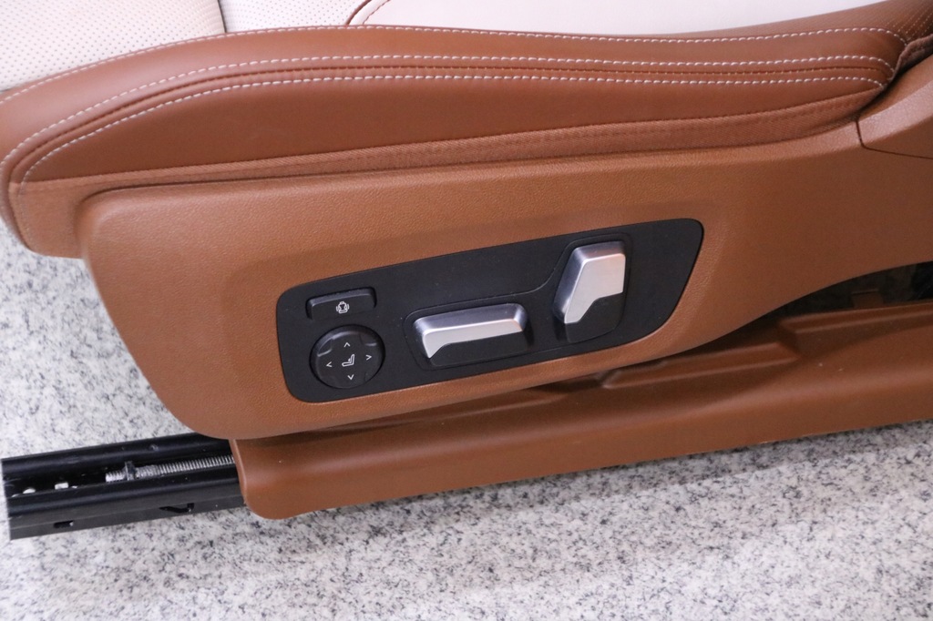 фото №11, Bmw 8 g15 сиденья туннель салон individual tartufo