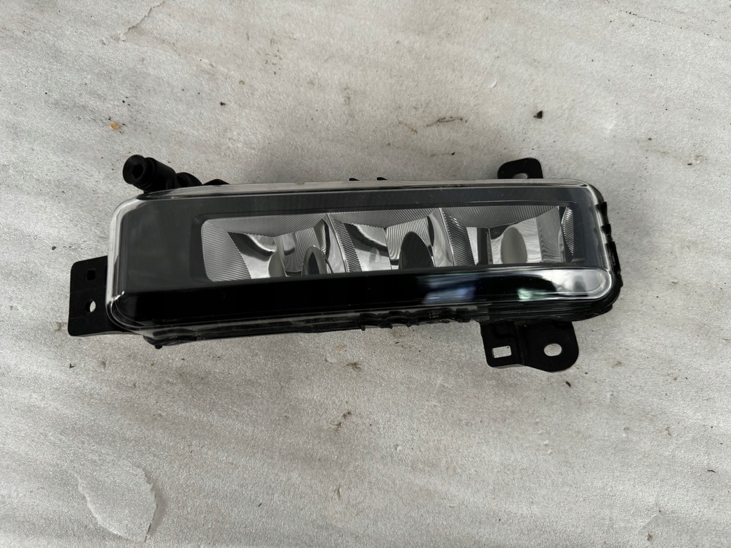 фото №1, Bmw f45 f46 правий протитуманна фара