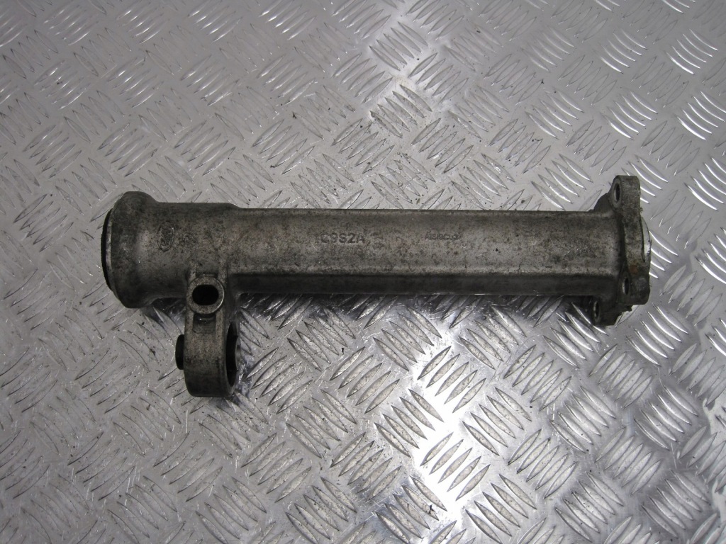 Купить Опора кронштейн полуось land rover 2017665