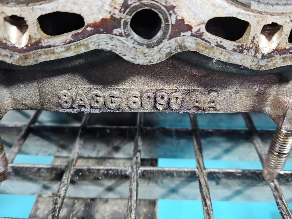 Головка ford fiesta mk7 8a6g6090aa 1.2 16v 82km в Украине