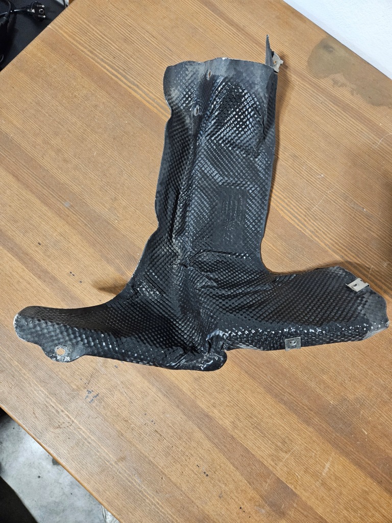 Купити Накладка теплова audi r8 4s 4s0825715