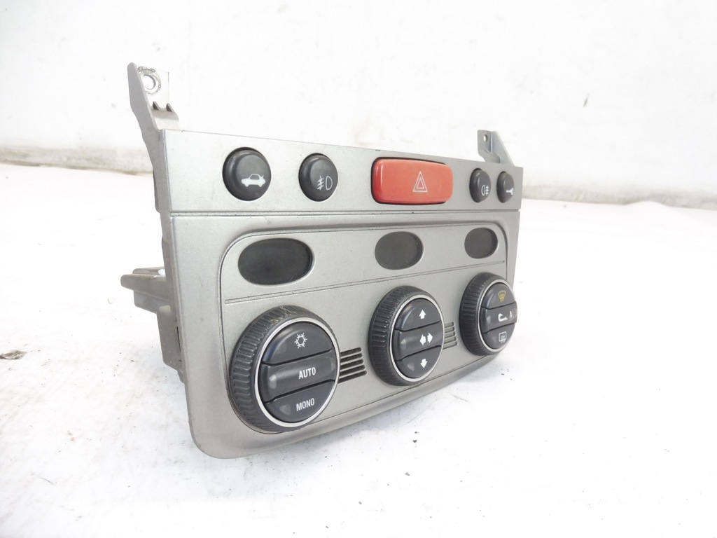 фото №1, Панель кондиціонера автоматичної alfa romeo 147