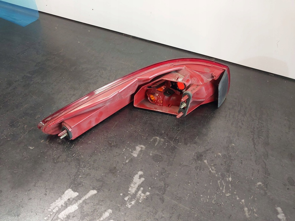 фото №11, Лампа задня права peugeot 607 sedan lift