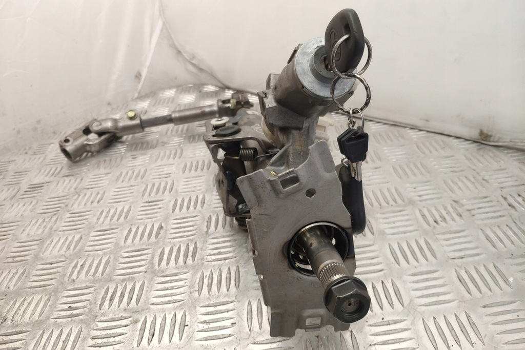 фото №10, Механизм руля toyota corolla verso _e12_ 45020336 2.0l дизель 85kw