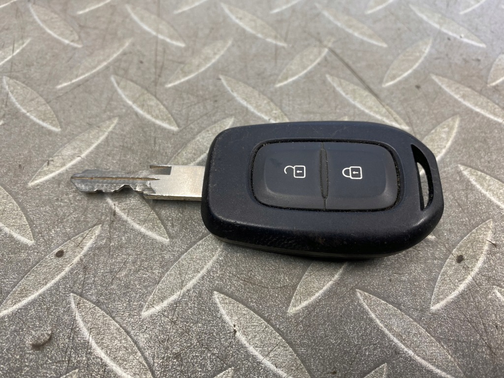 фото №1, Ключ pilot dacia duster i