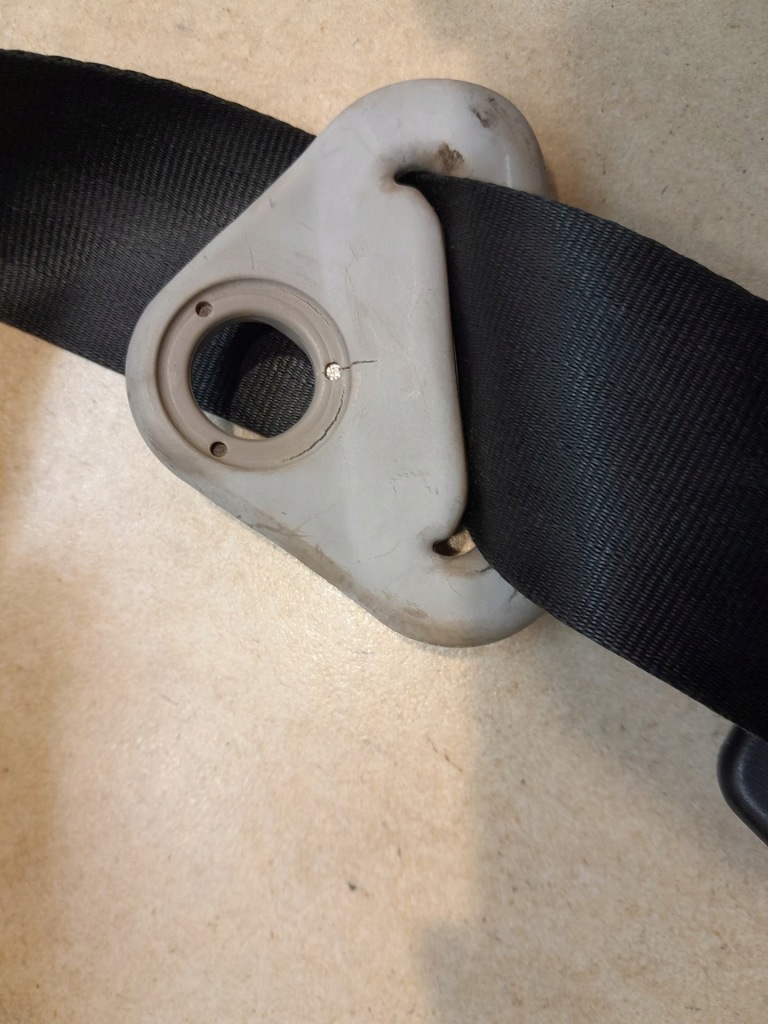 фото №8, Pas безпеки правий перед nissan micra k12 86