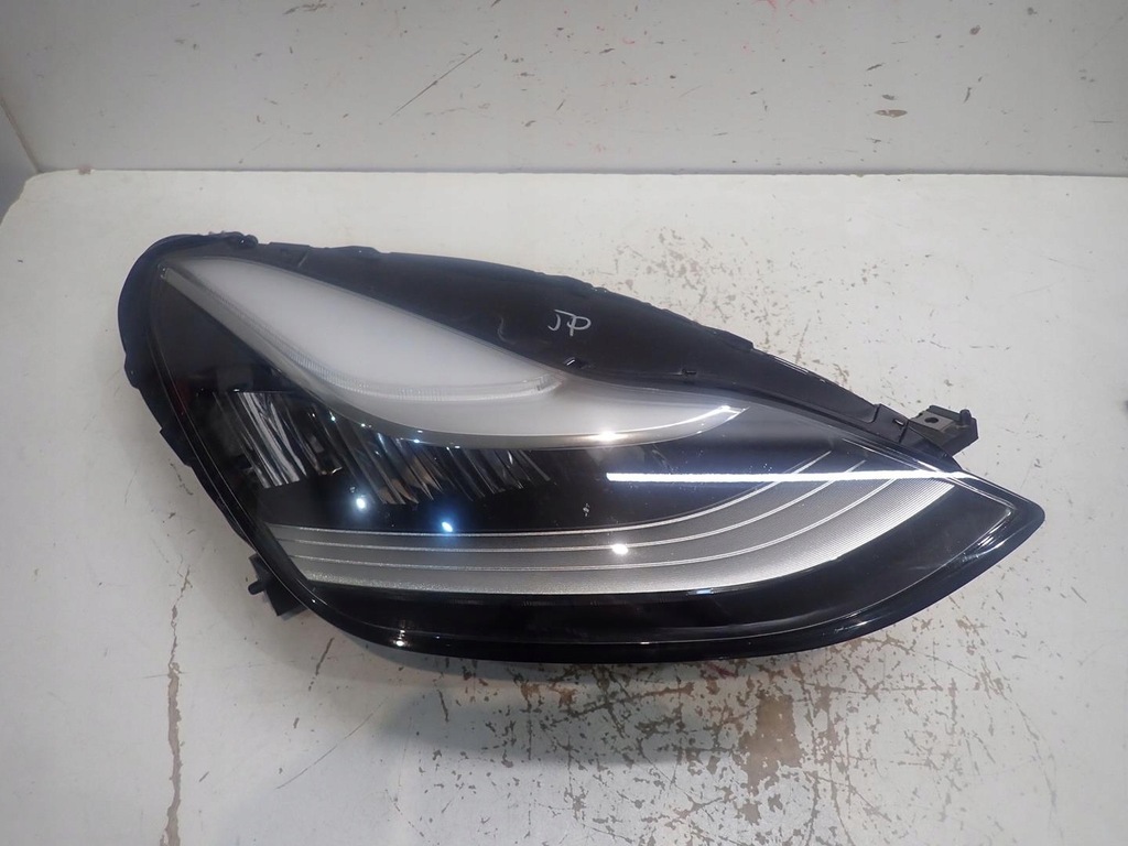 фото №1, Лампа перед правая tesla 3 lift 2020- full led
