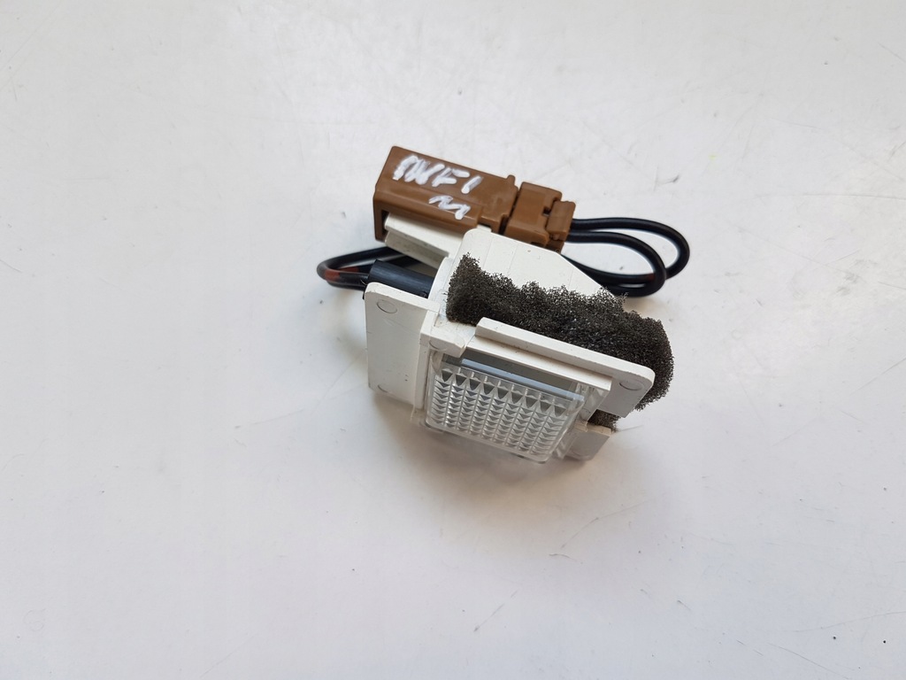 фото №1, Лампа освещение салона infiniti q70 m 10-17