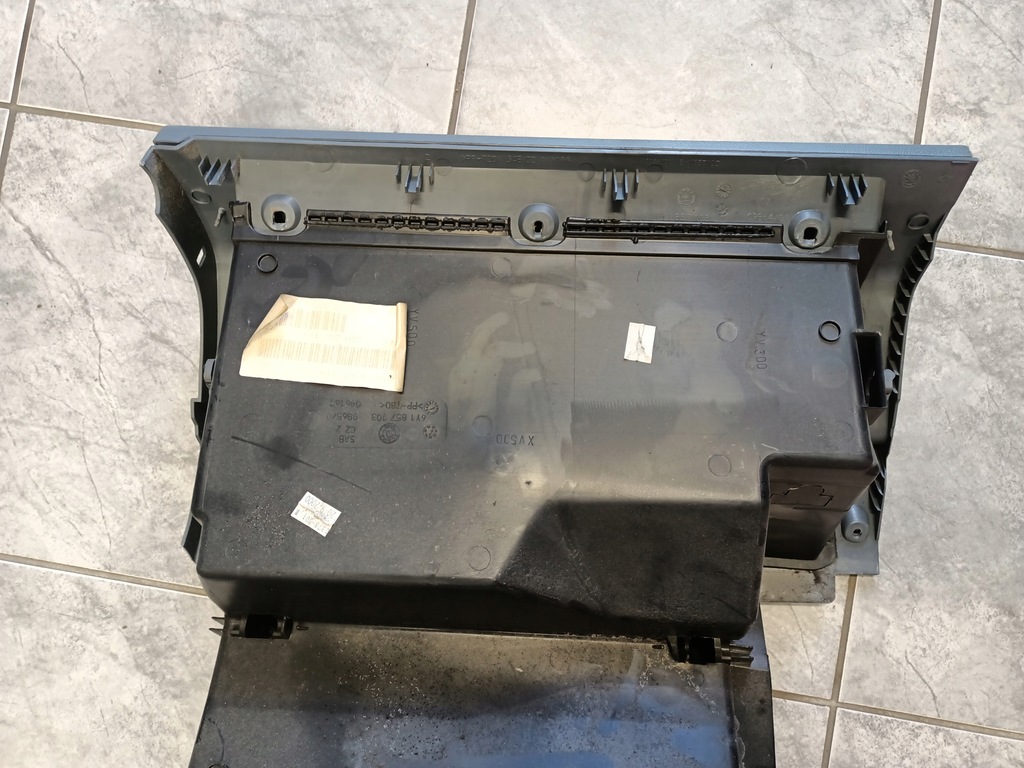 фото №4, Бардачок пасажира skoda fabia 1 6y1857103