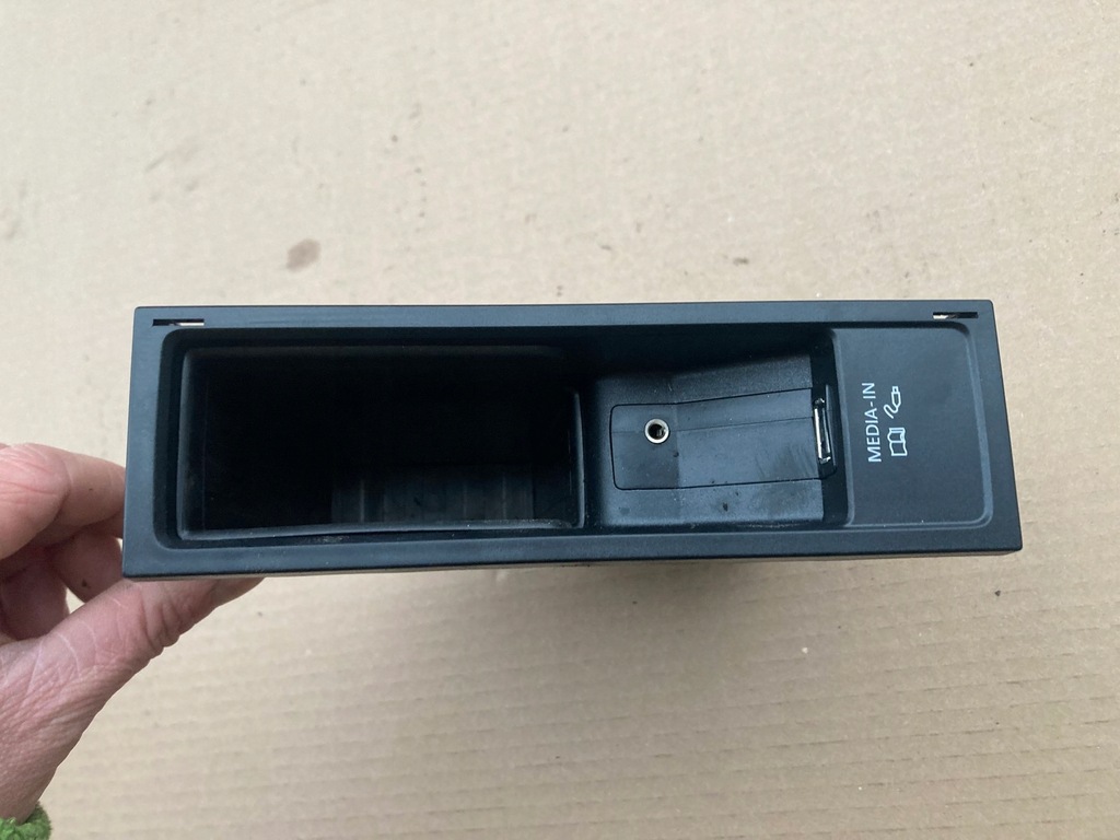 фото №1, 5p0035341j seat altea xf lift 2014 модуль интерфейс