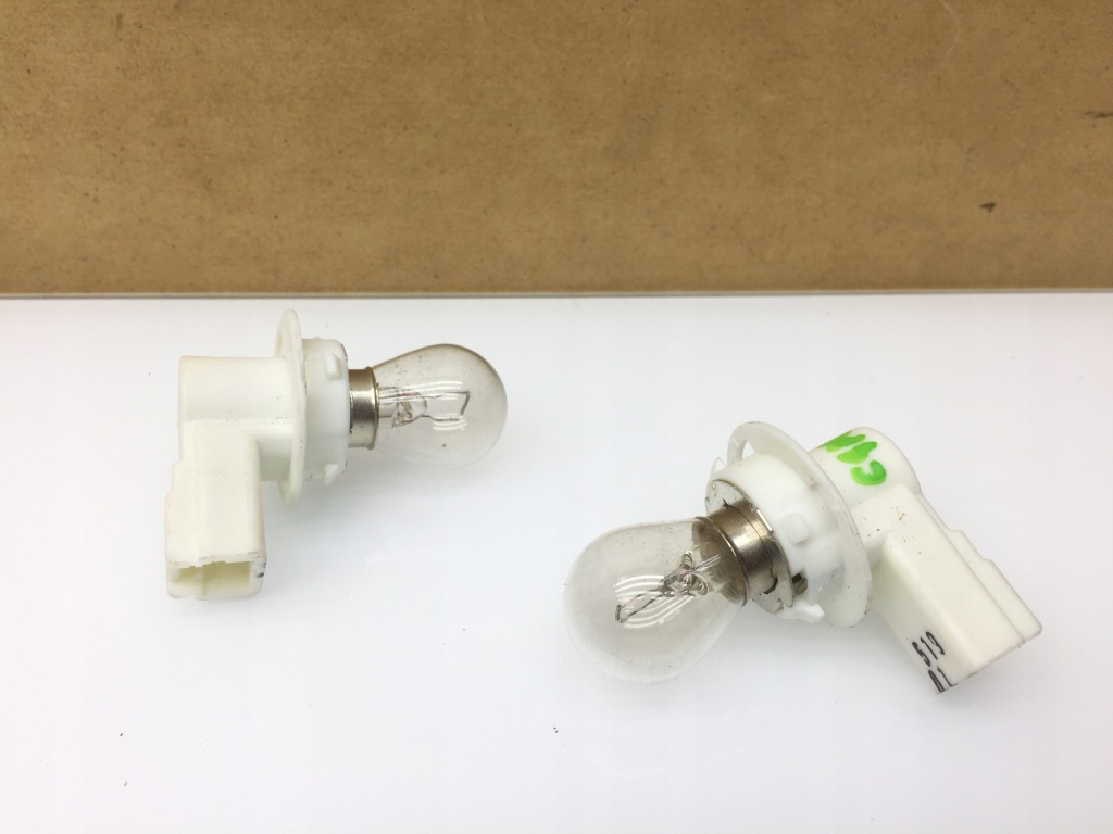 фото №1, C4 picasso i цоколь лампочка лампы задний задняя