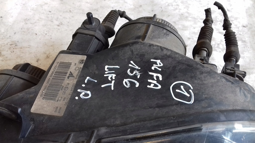 фото №6, Лампа левый перед передняя 60695648 alfa romeo 156 lift 03-06