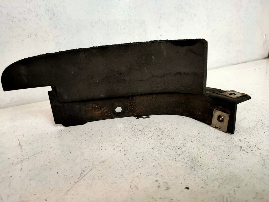 фото №1, Бризковик правий задня a4 b7 sedan 8e0853832f