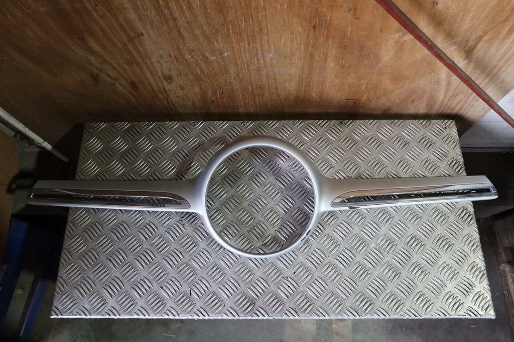 фото №1, Решітка решітка радіатора решітка радіатора gle w167 a1678886200