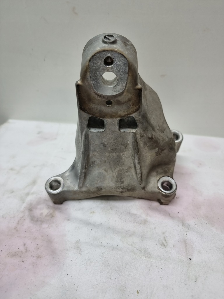 фото №1, Lexus gs iv 300 18r кронштейн двигуна